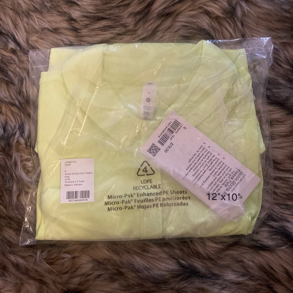 Lululemon quick drying short sleeve polo